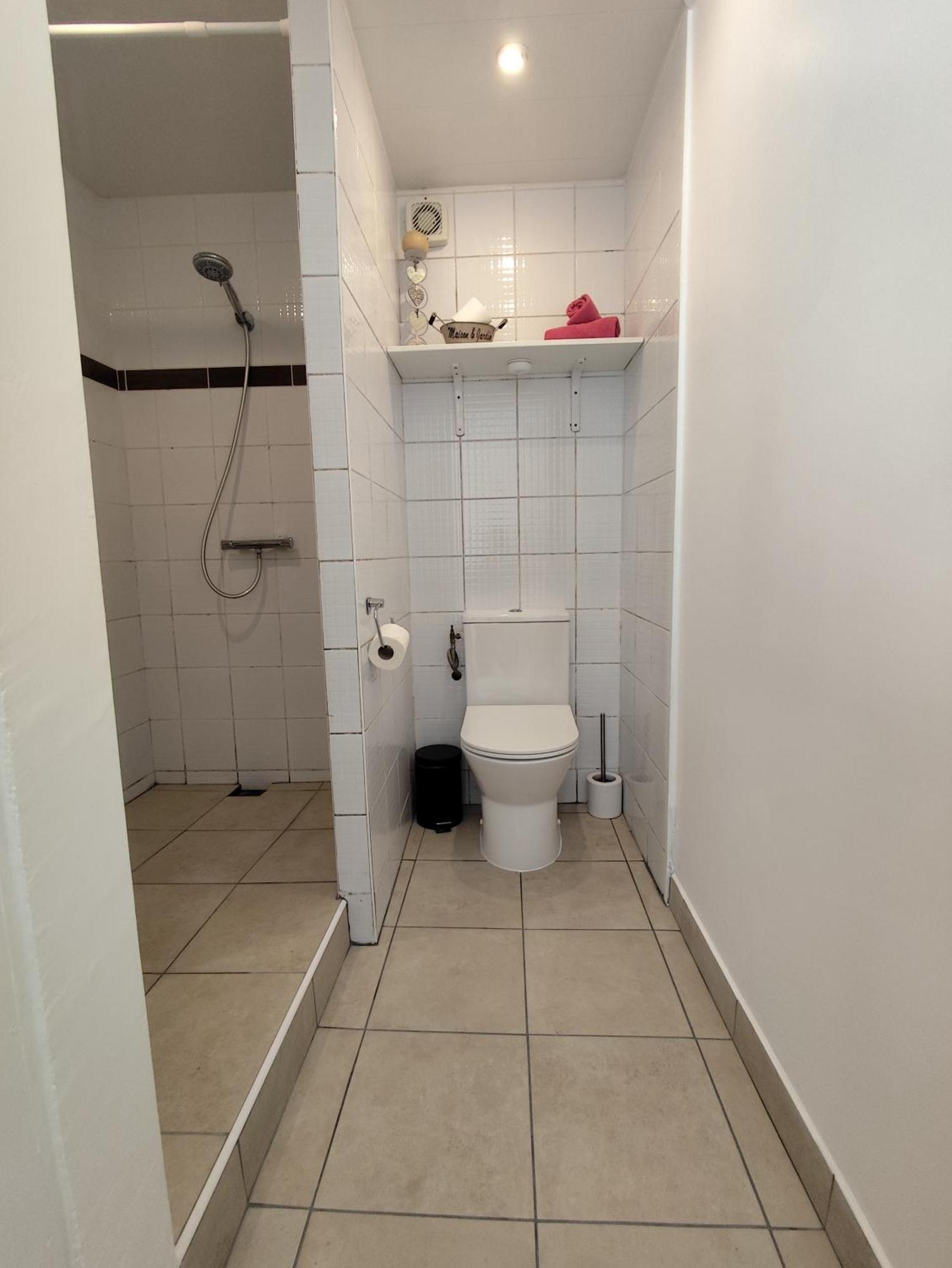 Escapade Pres De Lille - Appartement Charmant Avec Terrasse Et Parking Privee Mons-en-Baroeul المظهر الخارجي الصورة